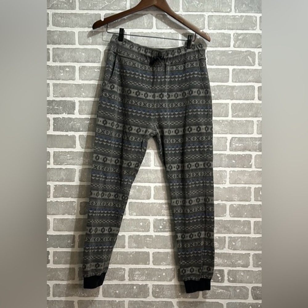 Men’s Beautiful Giant Aztec Print Joggers